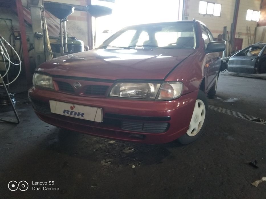 Nissan Almera N15  1995 - para peças