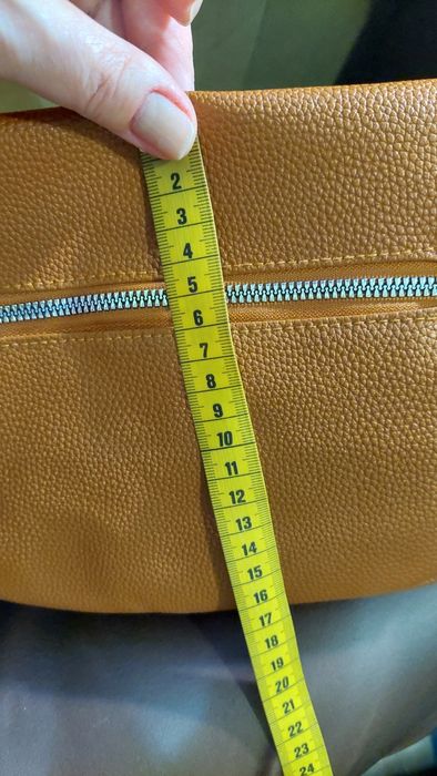 Torebka Karmelowa nerka