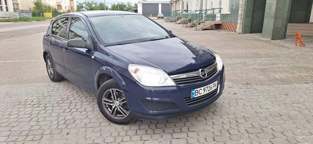 Opel Astra H 2008