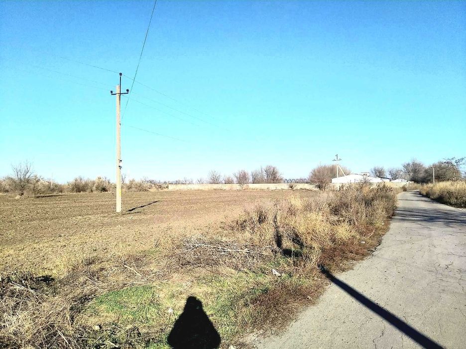 Продам участок под застройку в Подгородном,все коммуникации рядом 1 га