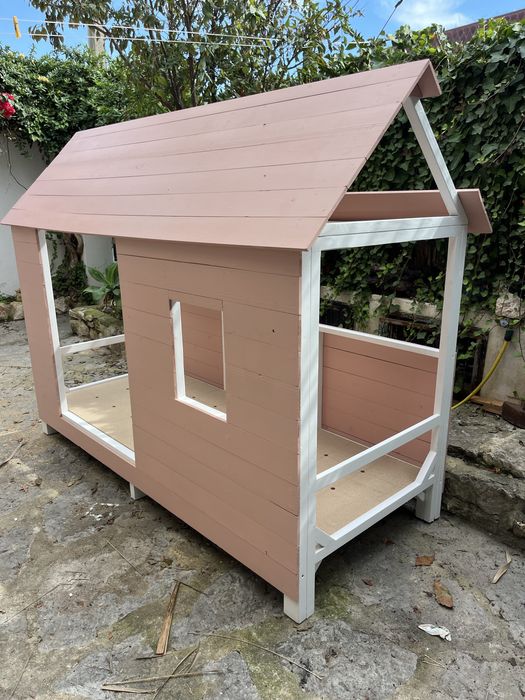 Cama de criança, com casinha Homemade estilo Montessori