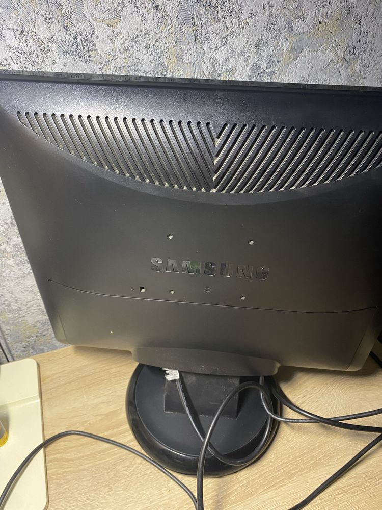 Монітор Samsung 19