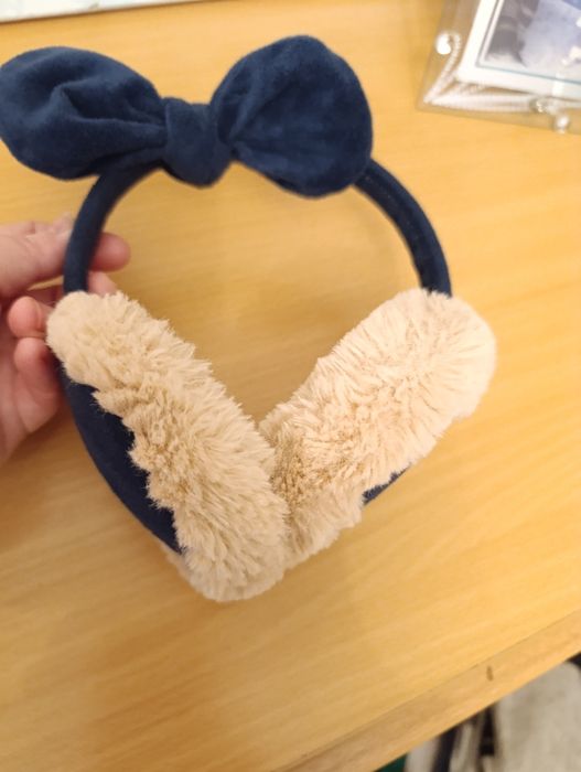 Шапка з хомутом, навушники для дівчинки