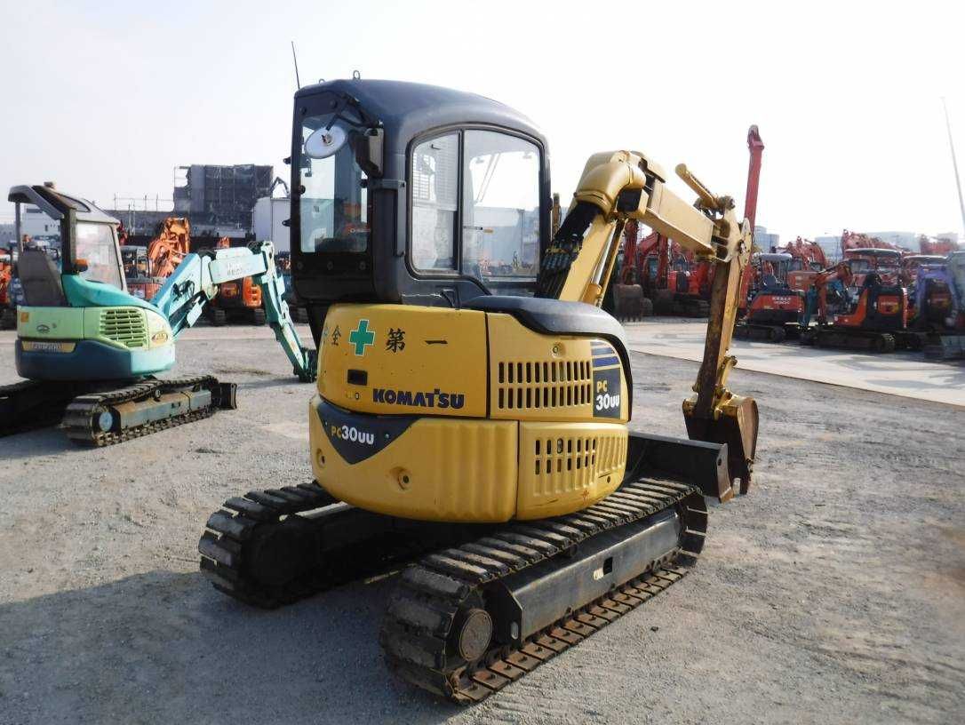 Экскаватор гусеничный Komatsu PC30UU-5