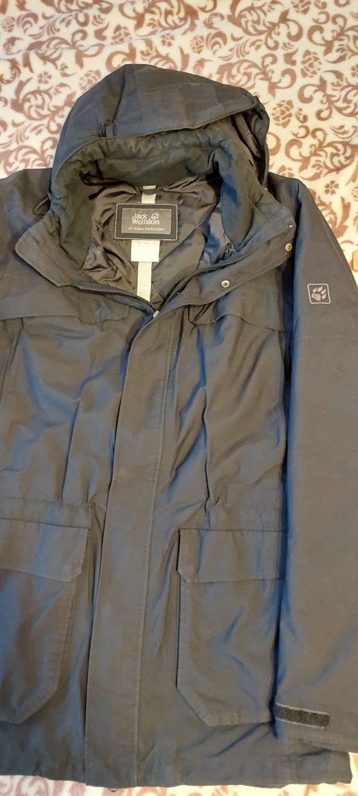 Куртки джек вульфскін 2 шт. Розмір L, XL. В гарному стані