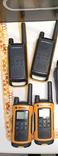 Vendo walkie talkie 4 Motorola