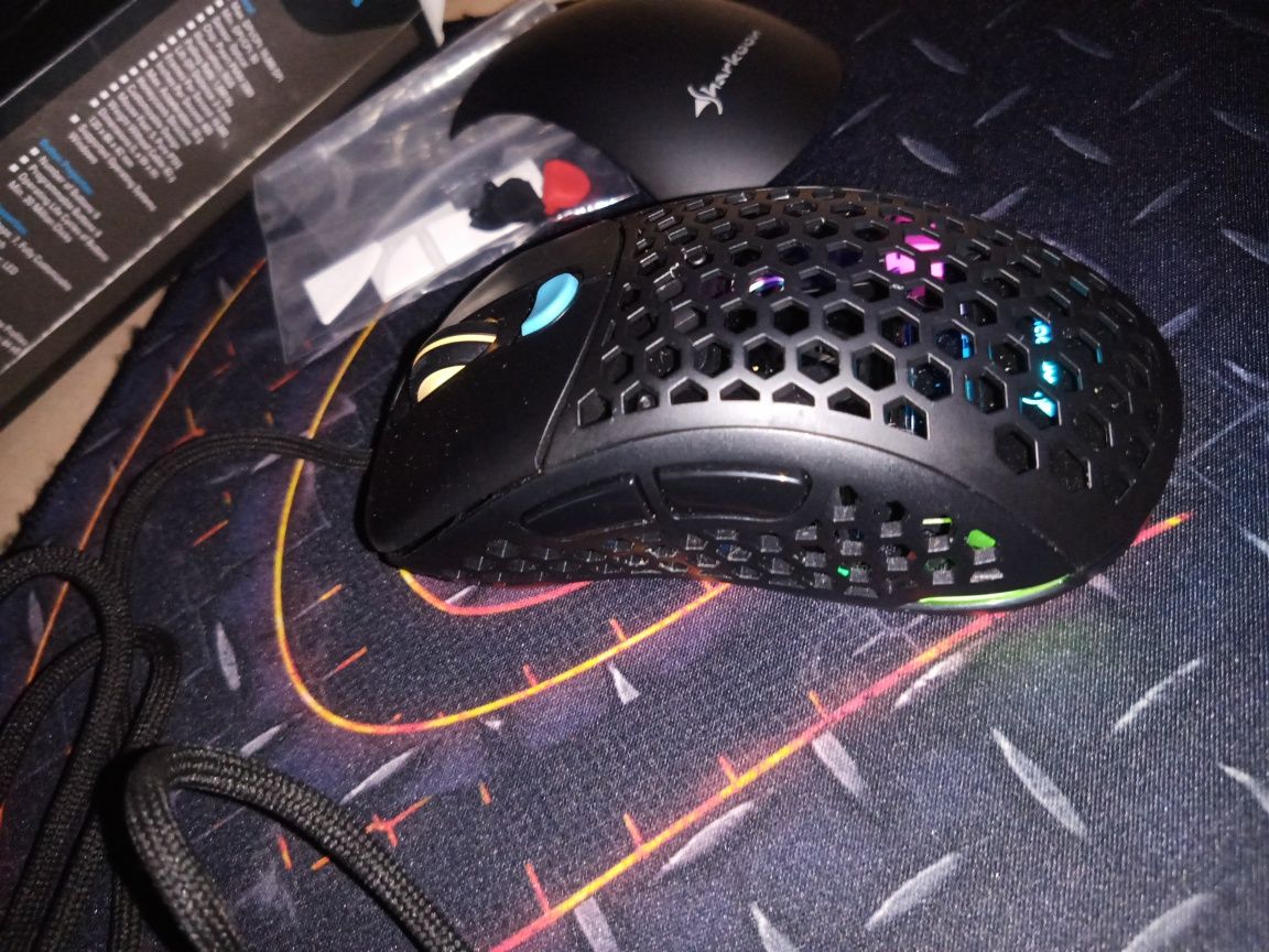 Mysz komputerowa gamingowa Sharkoon LIGHT 2 200 RGB kolor jak Glorious