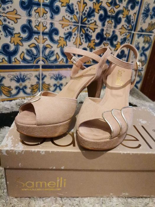 Sapato de salto Senhora Nr.35 da marca Samelli