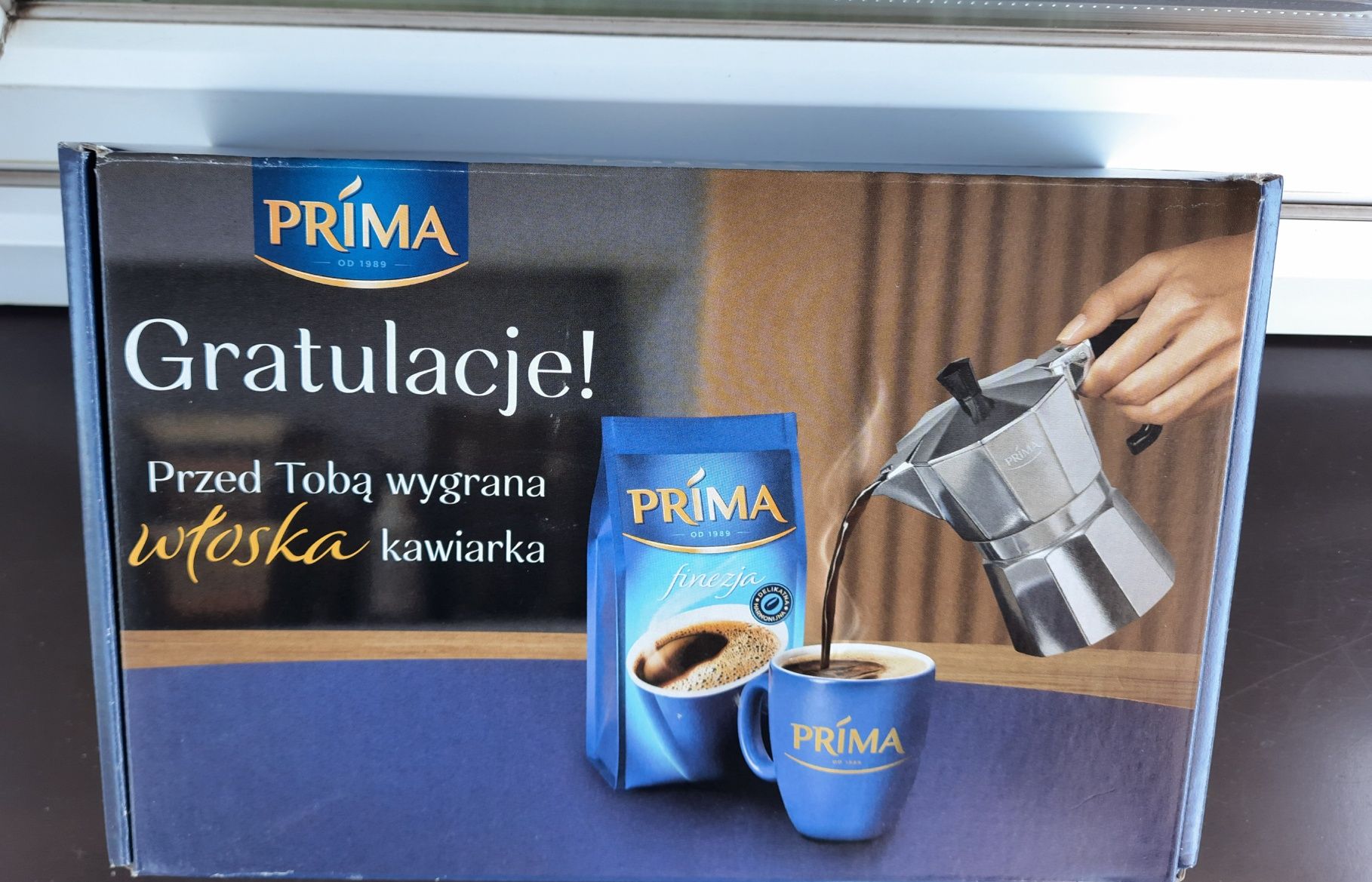 Mega zestaw Primy: Kawiarka z kawą+oryginalne kubeczki i puszka