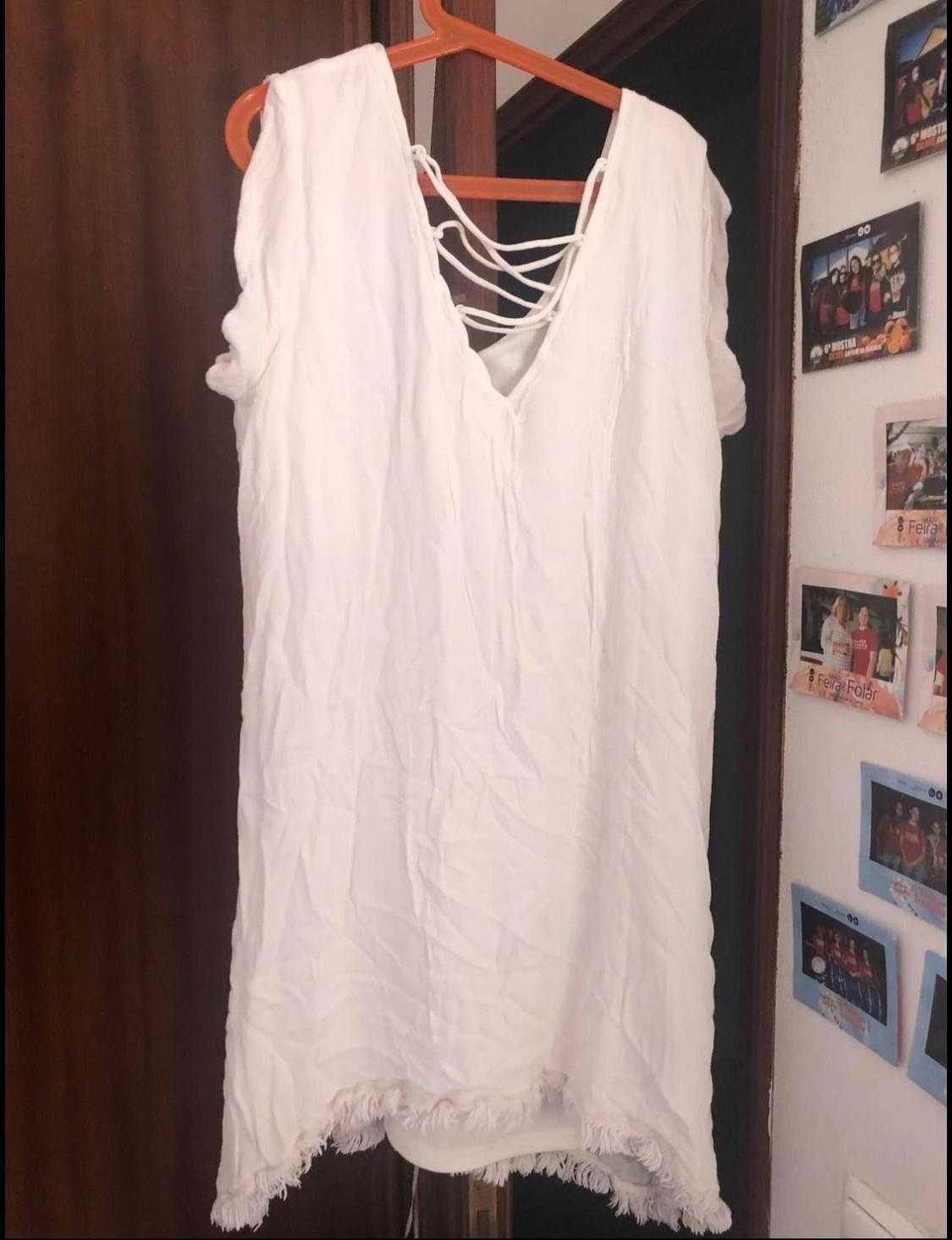 Blusa Branca – Como Nova