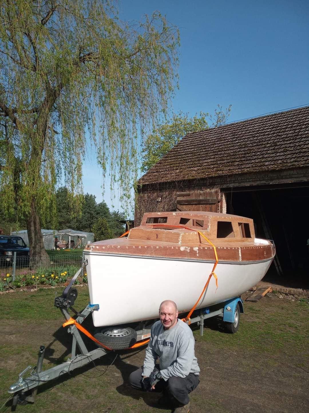 Jacht łódź motorowy do skończenia