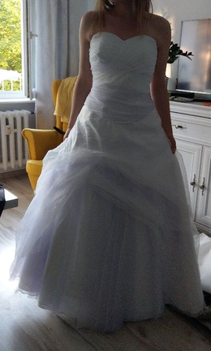 Piękna suknia ślubna rozmiar S/M ok. 34, 36, 38