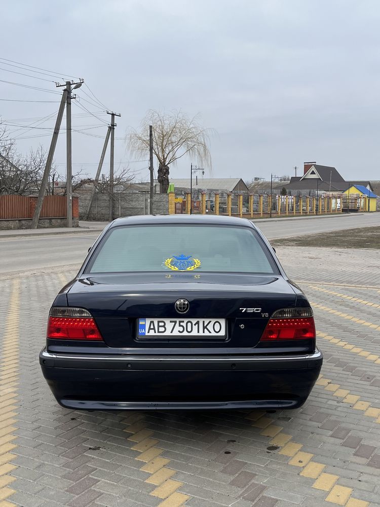 Продам BMW 730