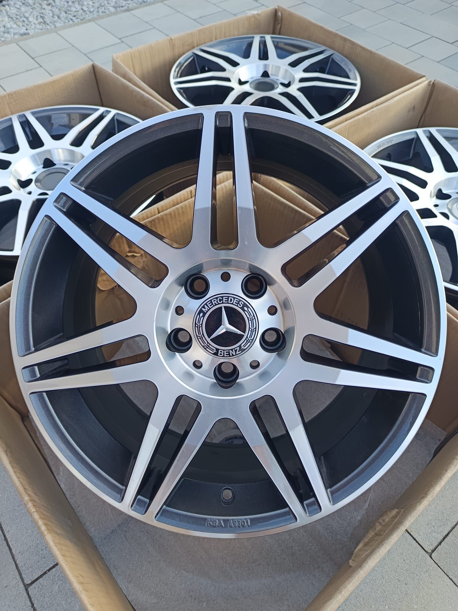 #AL2 Alufelgi R17 5x112 ET40 Audi A4 A5 A6 A8 Q3 Q5 Skoda Superb