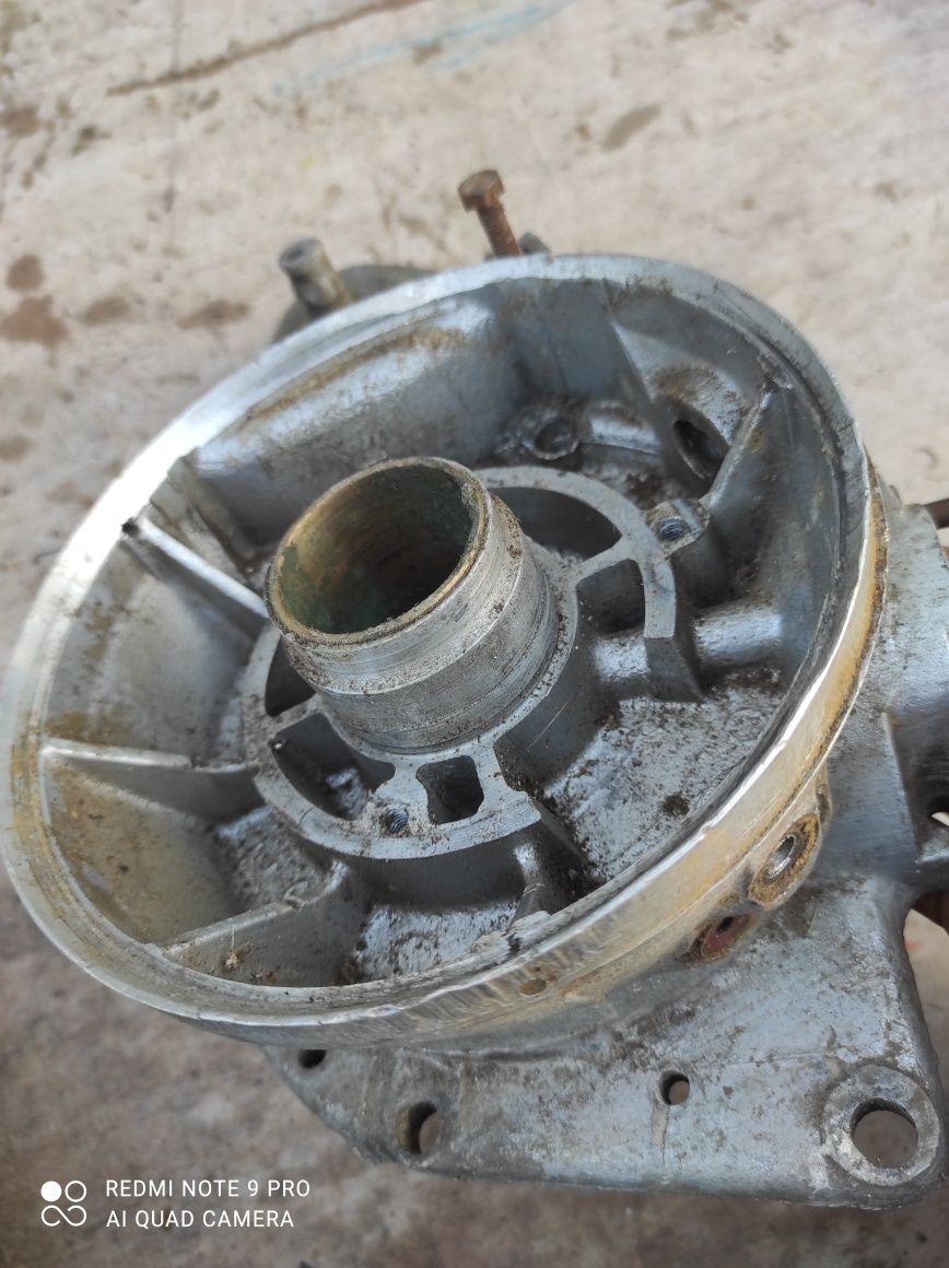Prawy karter WSK 125 Z1 Z2 Zetka wfm głęboki 4.95