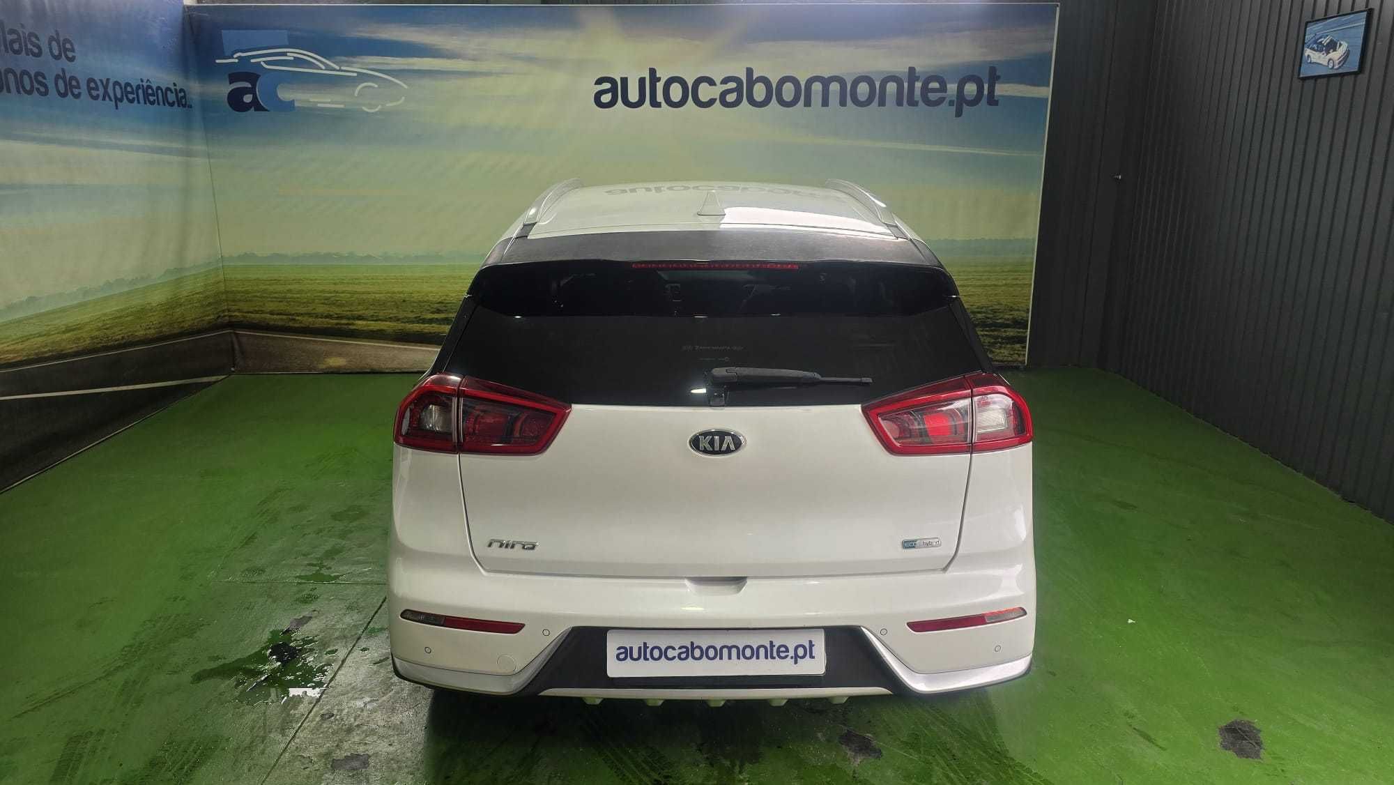 Kia Niro 1.6 GDI HEV - Salvado