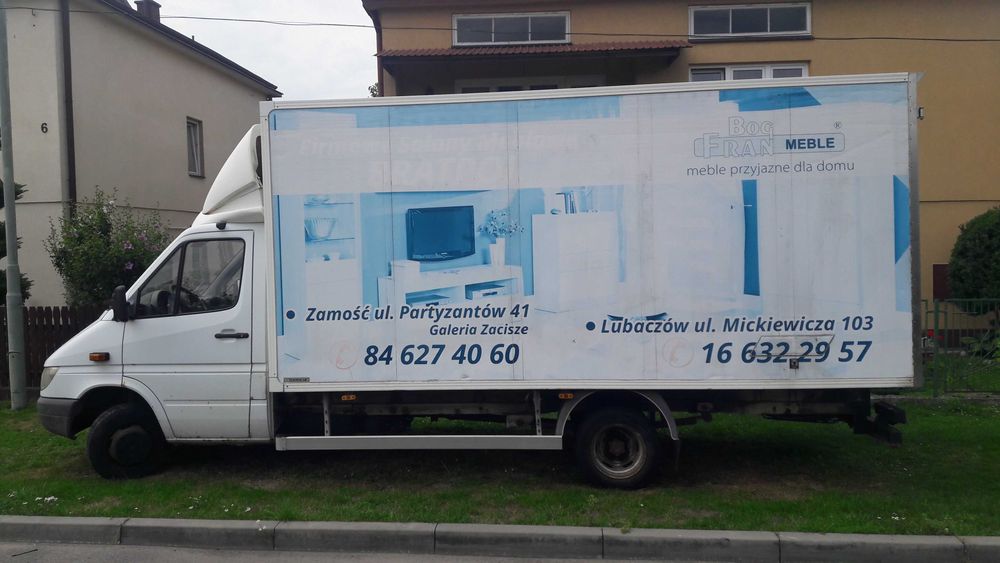 Autolaweta pomoc drogowa holowanie usługi transportowe