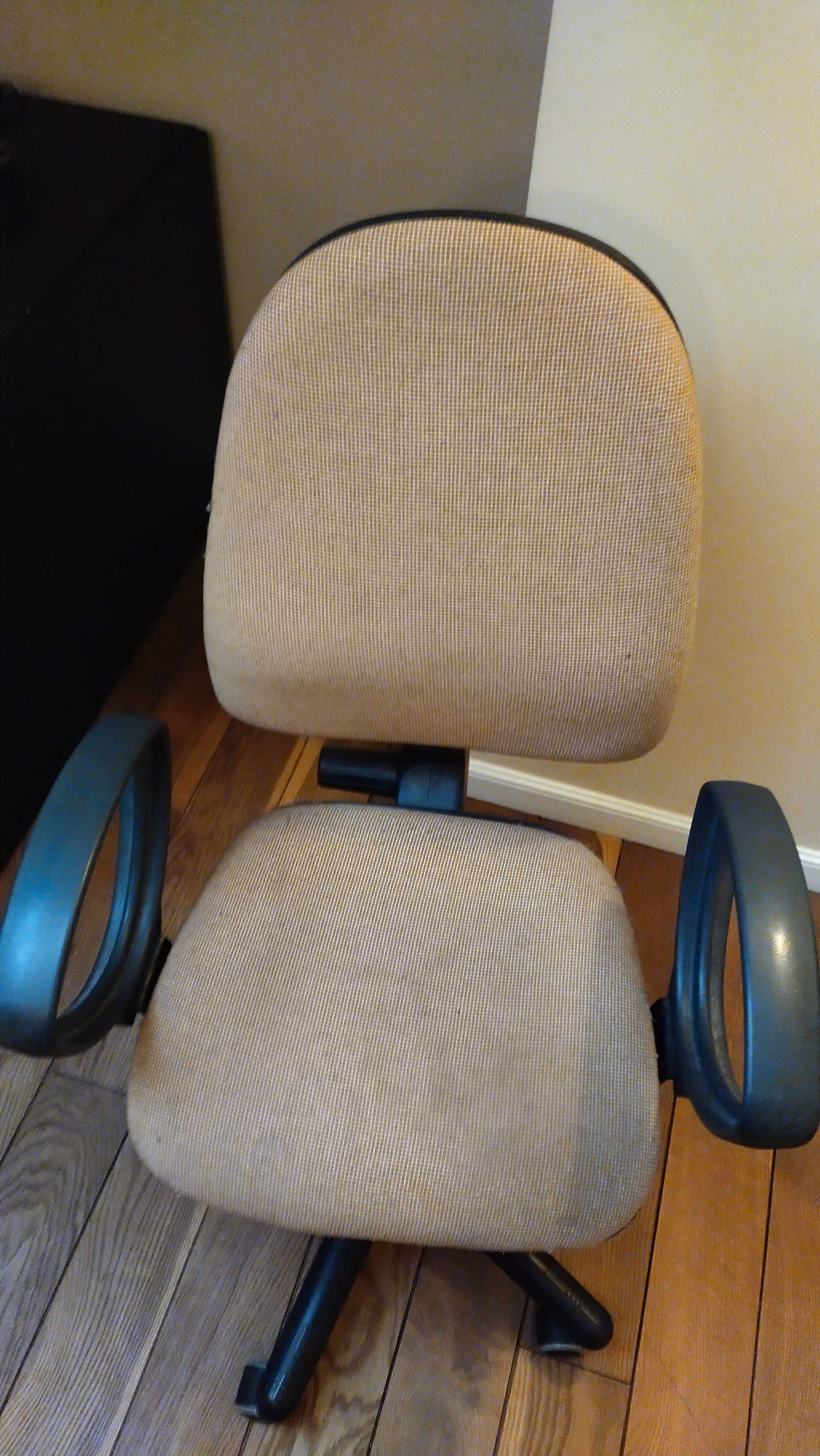 Krzesło obrotowe brązowe