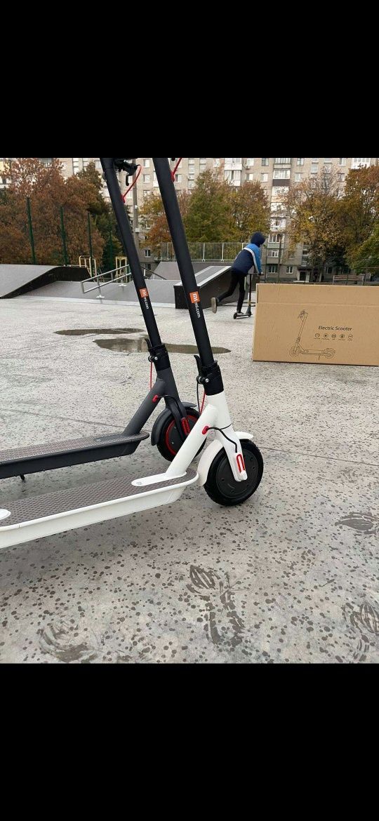 Электросамокат Xiaomi  Electric Scooter M365 Pro Черный, Белый, 24год!