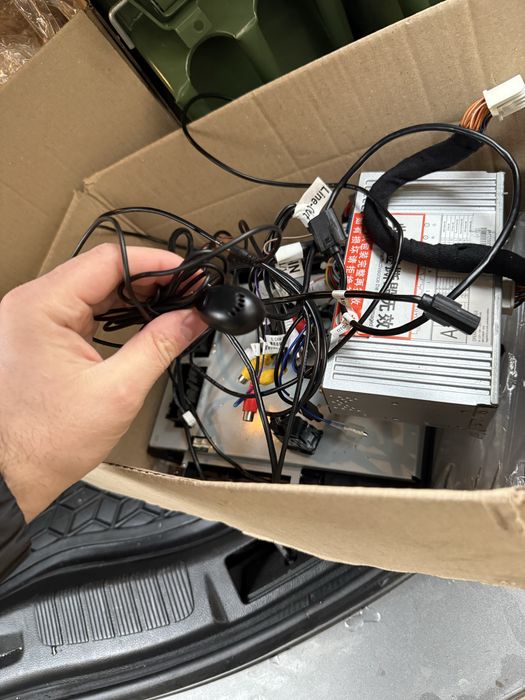 Магнітола Тесла-стайл на Ford Fusion