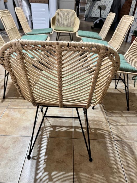 Disponível: Cadeiras em vime