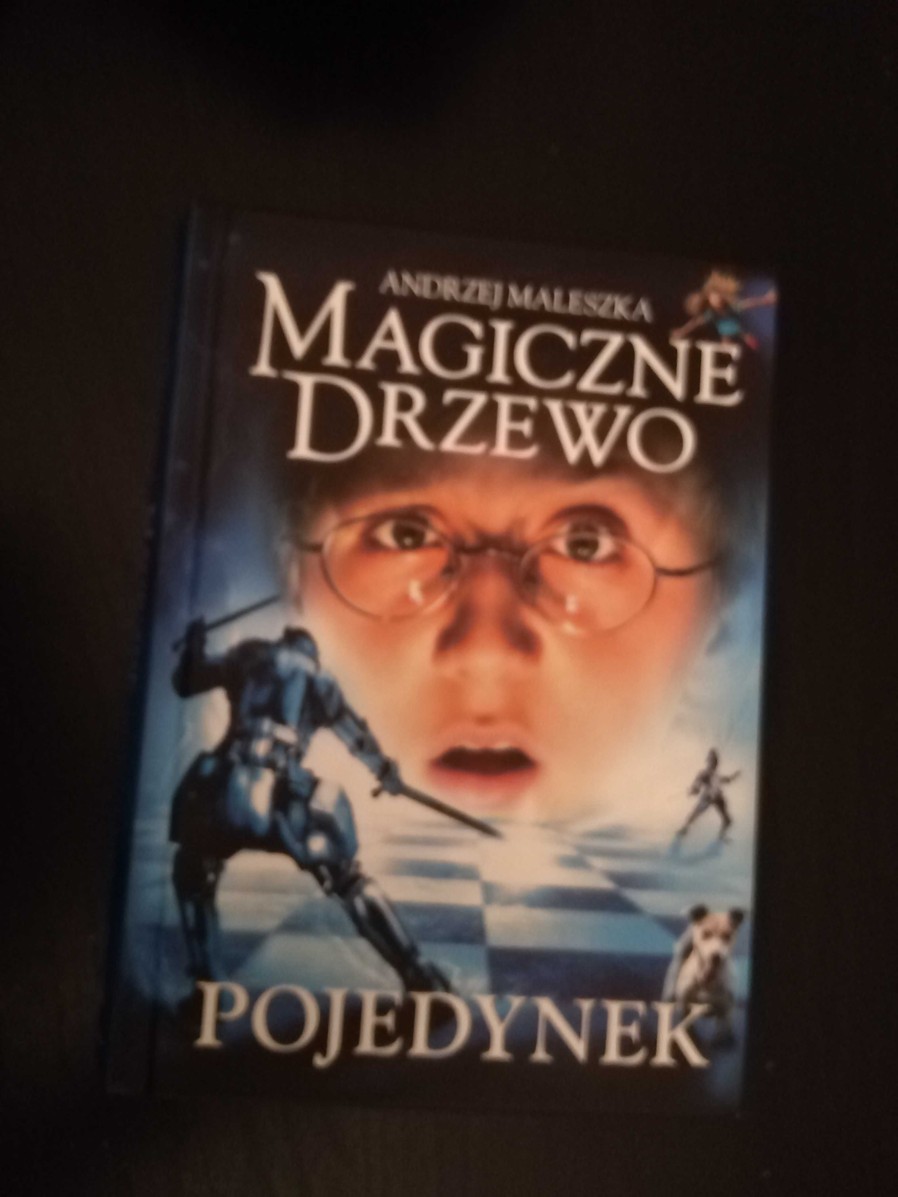 Książka z serii magiczne drzewo pt. Pojedynek