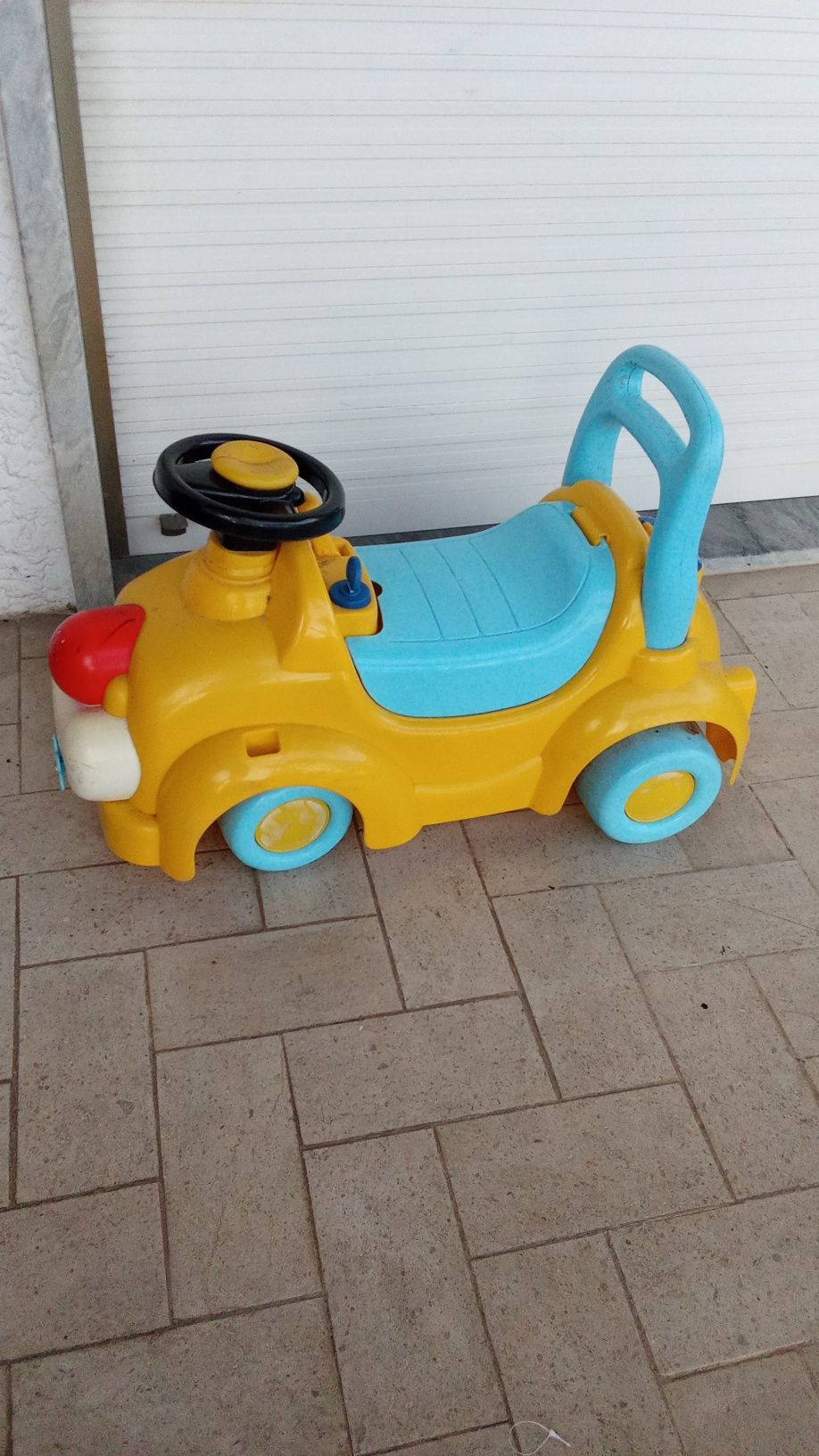 CARRO BEBÉ Com Apoio Adulto. E Outros. De 6 Fotos