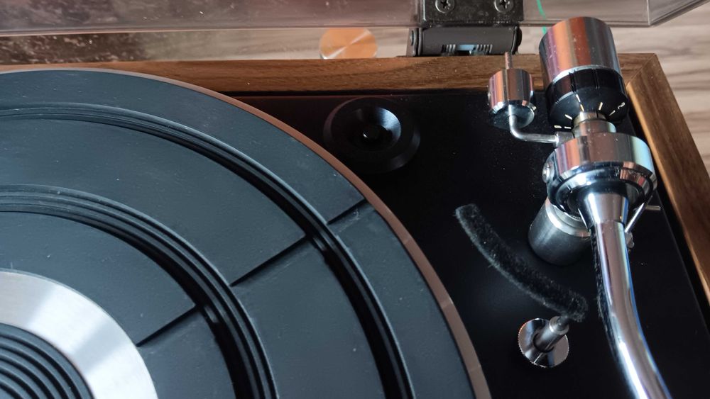 Gramofon CEC BD-2000