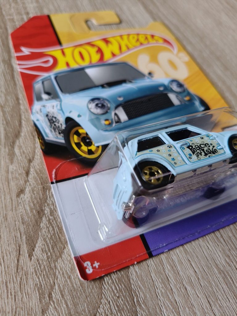 Hot Wheels Morris Mini 60s 2018