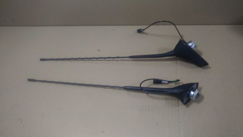 / Citroen C3 II antena dachowa