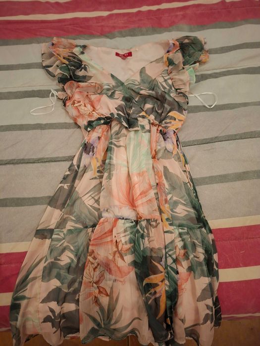 Vestido Mulher Guess novo tamanho S entrega imediata