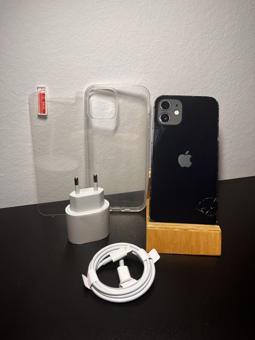 iPhone 12 – w pełni sprawny + duży zestaw gratisów!