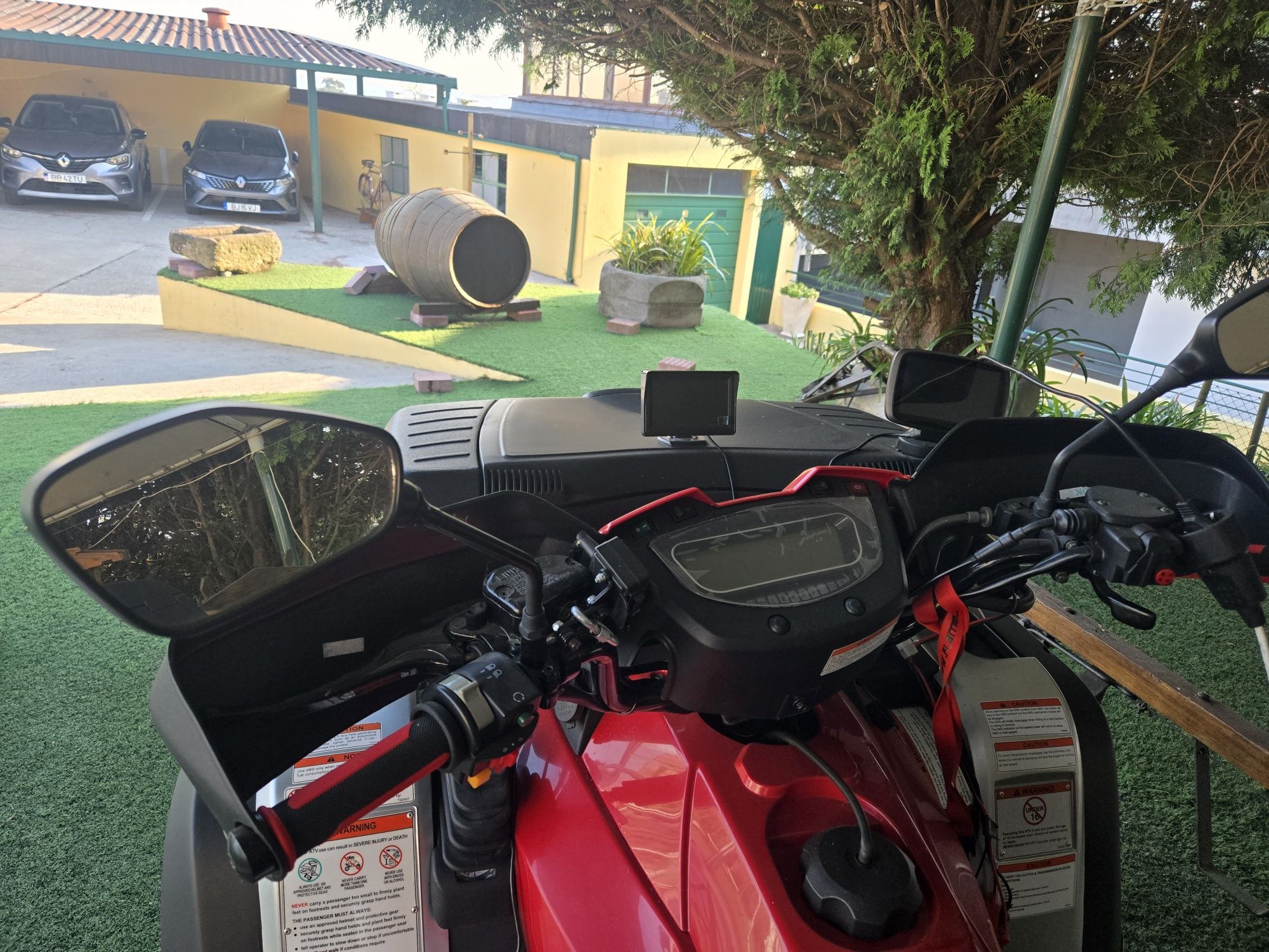 Moto4 como nova com 699kms