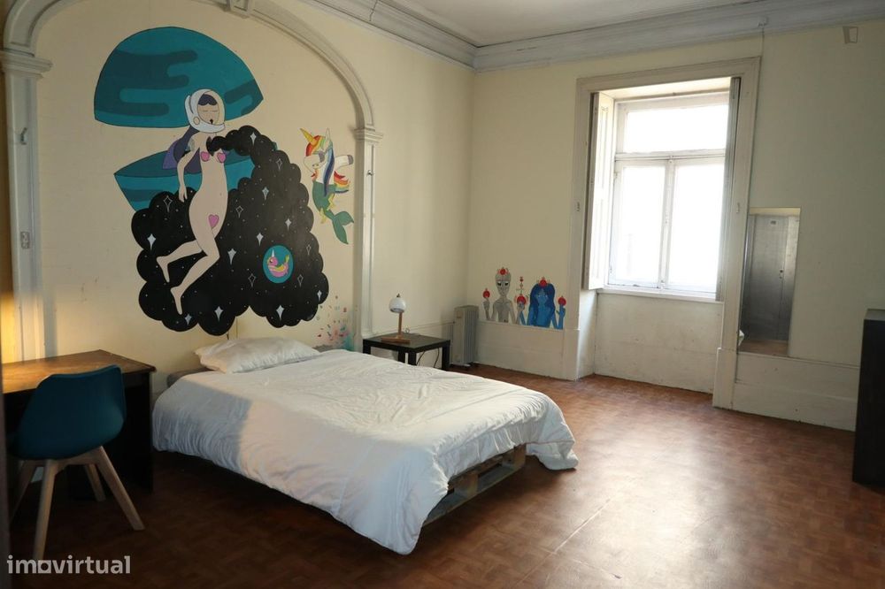 54789 - Quarto com várias camas em residência