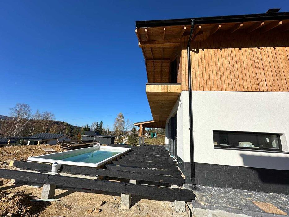 Продаж 2-поверхового котеджу в Карпатах