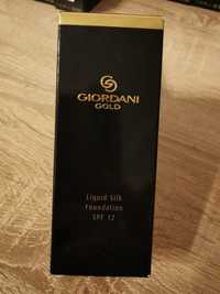 Podkład Liquid Silk Giordani Gold od Oriflame. Porcelain