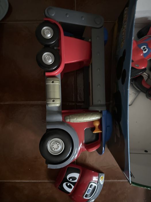 Camião e carrinhos marca chicco