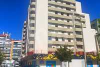 Arrendamento De Apartamento De 4 Assoalhadas Em Benfica