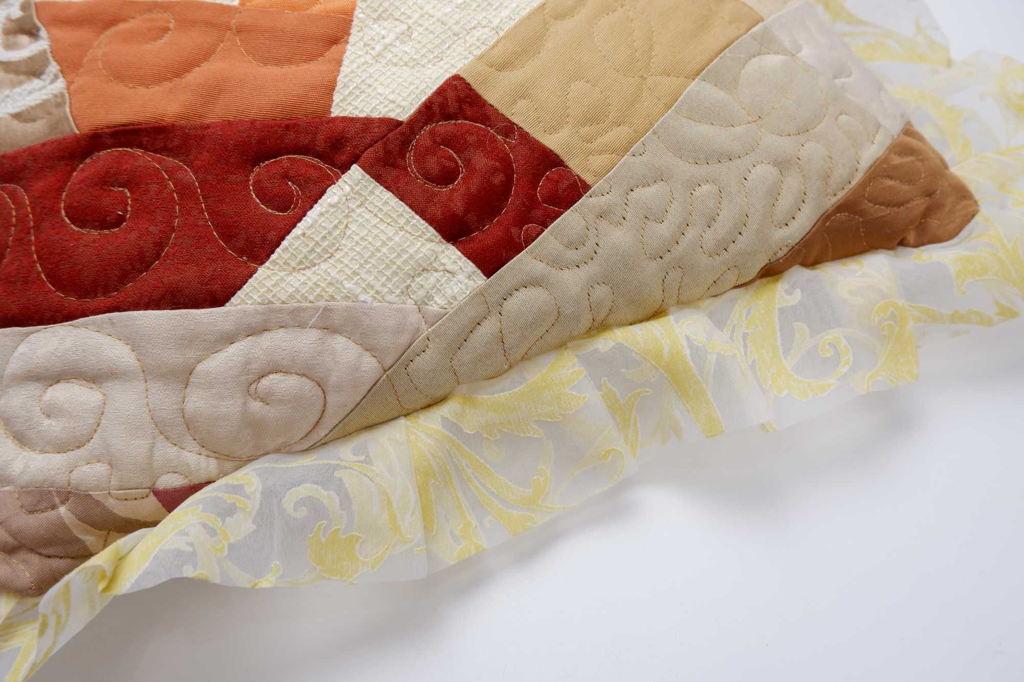 Декоративная подушка пэчворк ручная работа интерьерная украшена рюши