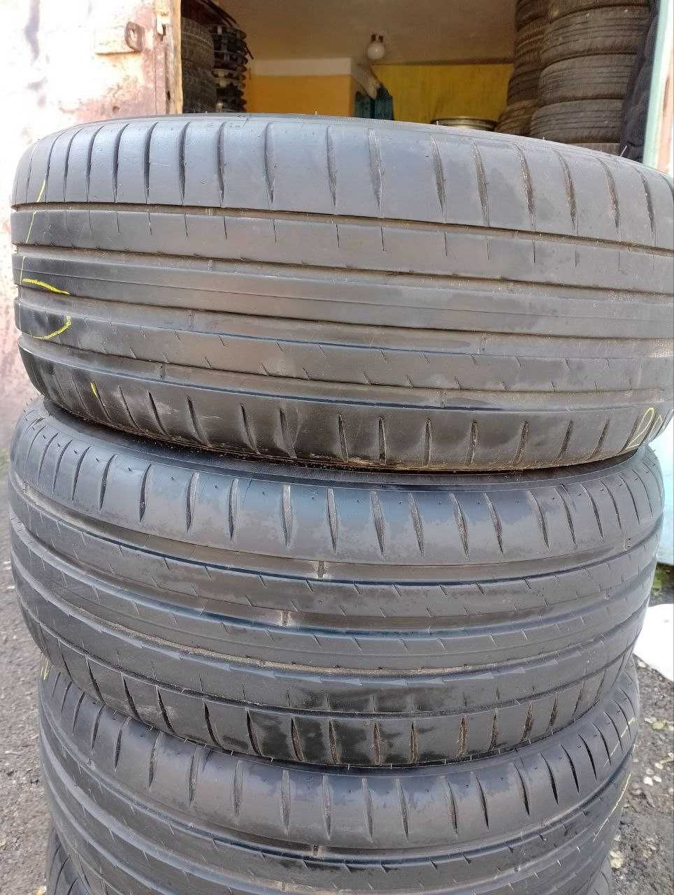 Продам комплект шин Michelin Pilot Sport 4 205/55 R16 91Y 2023 года