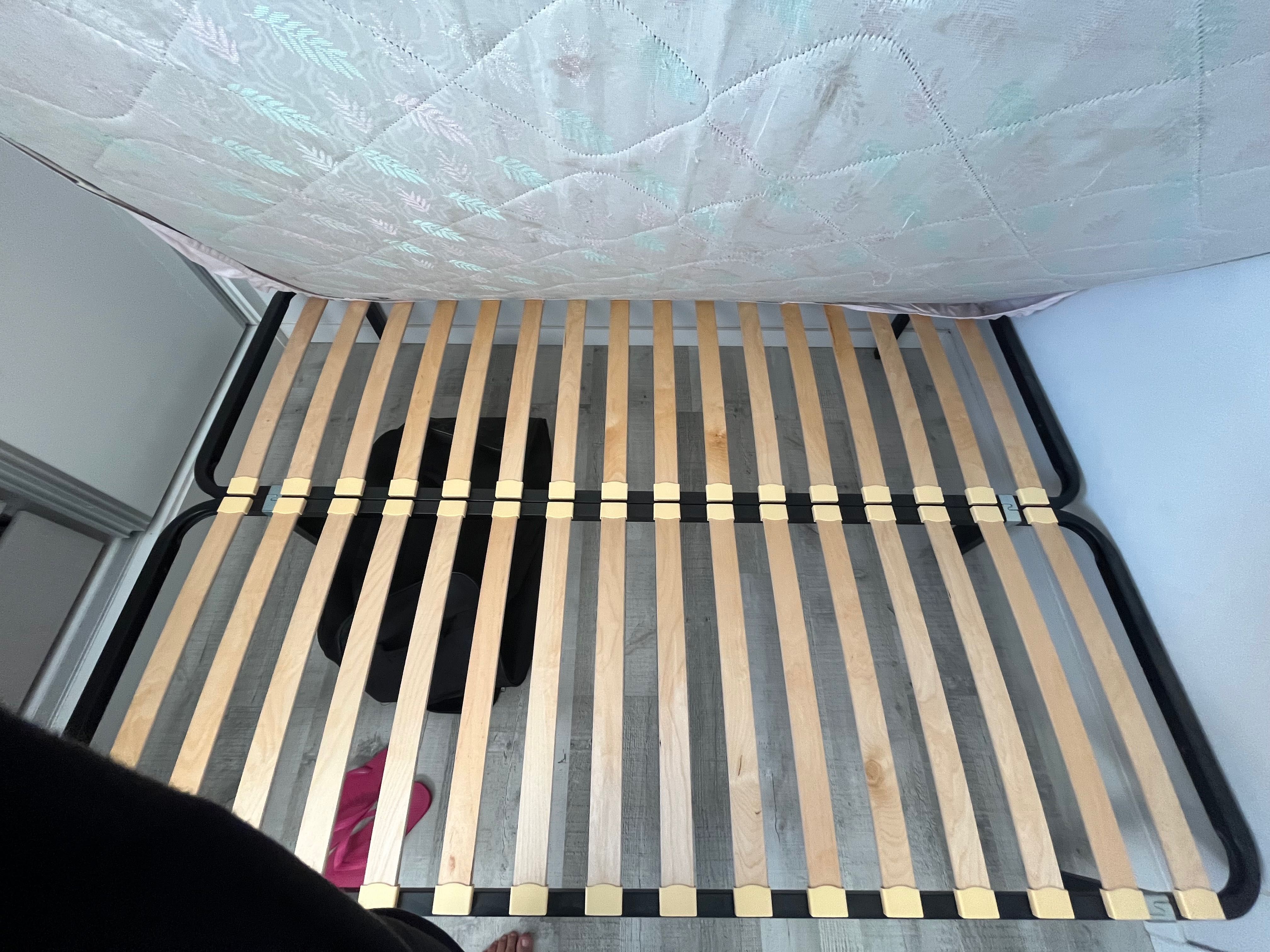 Combo cama + colchão seminovos – Retirada imediata no Barreiro