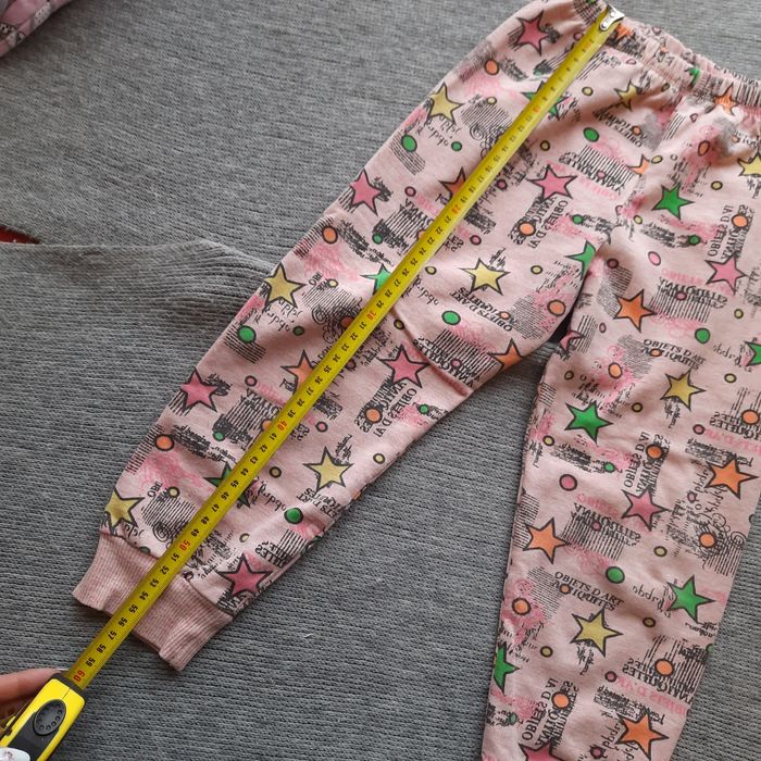 Піжамки утеплені 2 шт 110р.