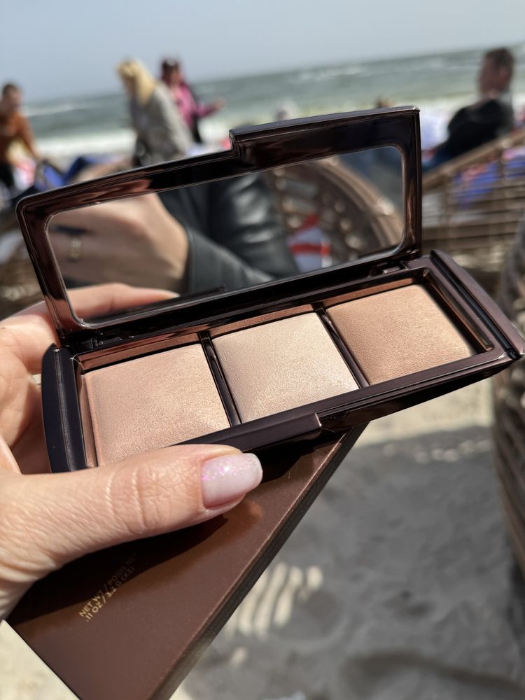 Палетка HOURGLASS Ambient Lighting Palette