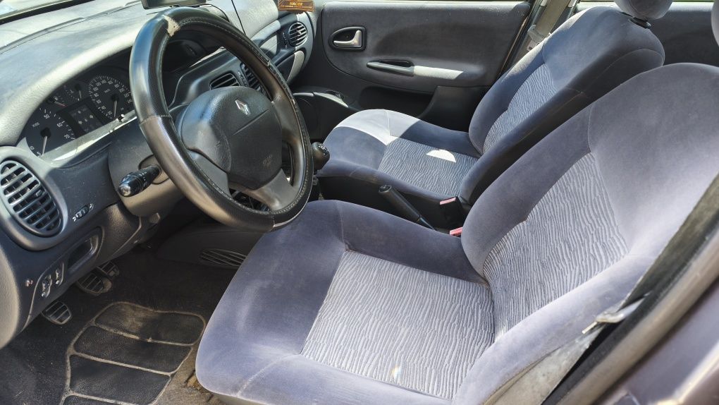 Renault Megane Clasic z gazem 2003.r