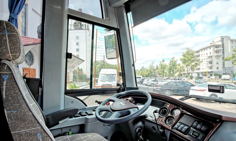 Przewóz osob - 62,54,34  osob autokary , 26,24,20 ,8 -mio osobowe busy
