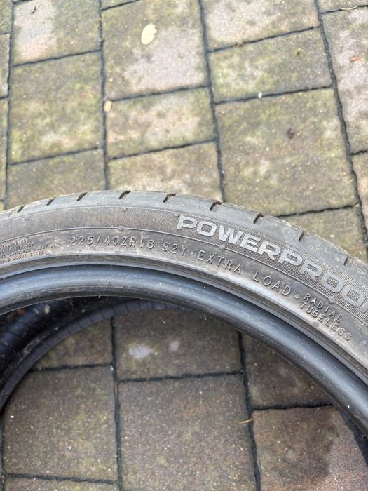 Opony Nokian Powerproof 225/40 R18 92Y XL
