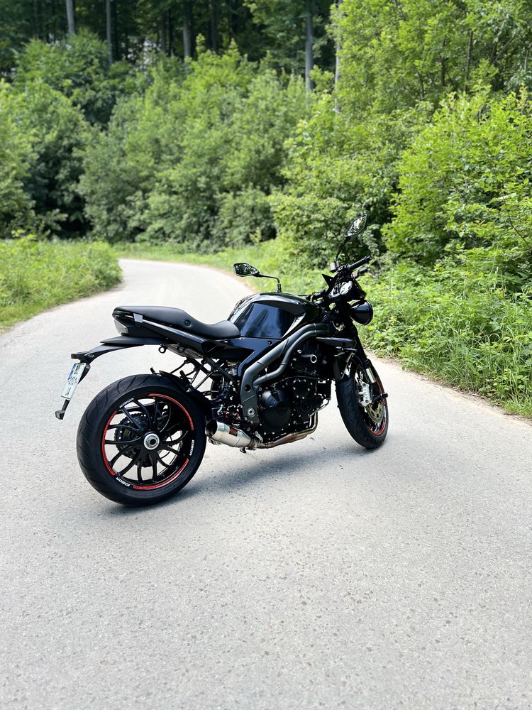 Triumph Speed Triple 1050