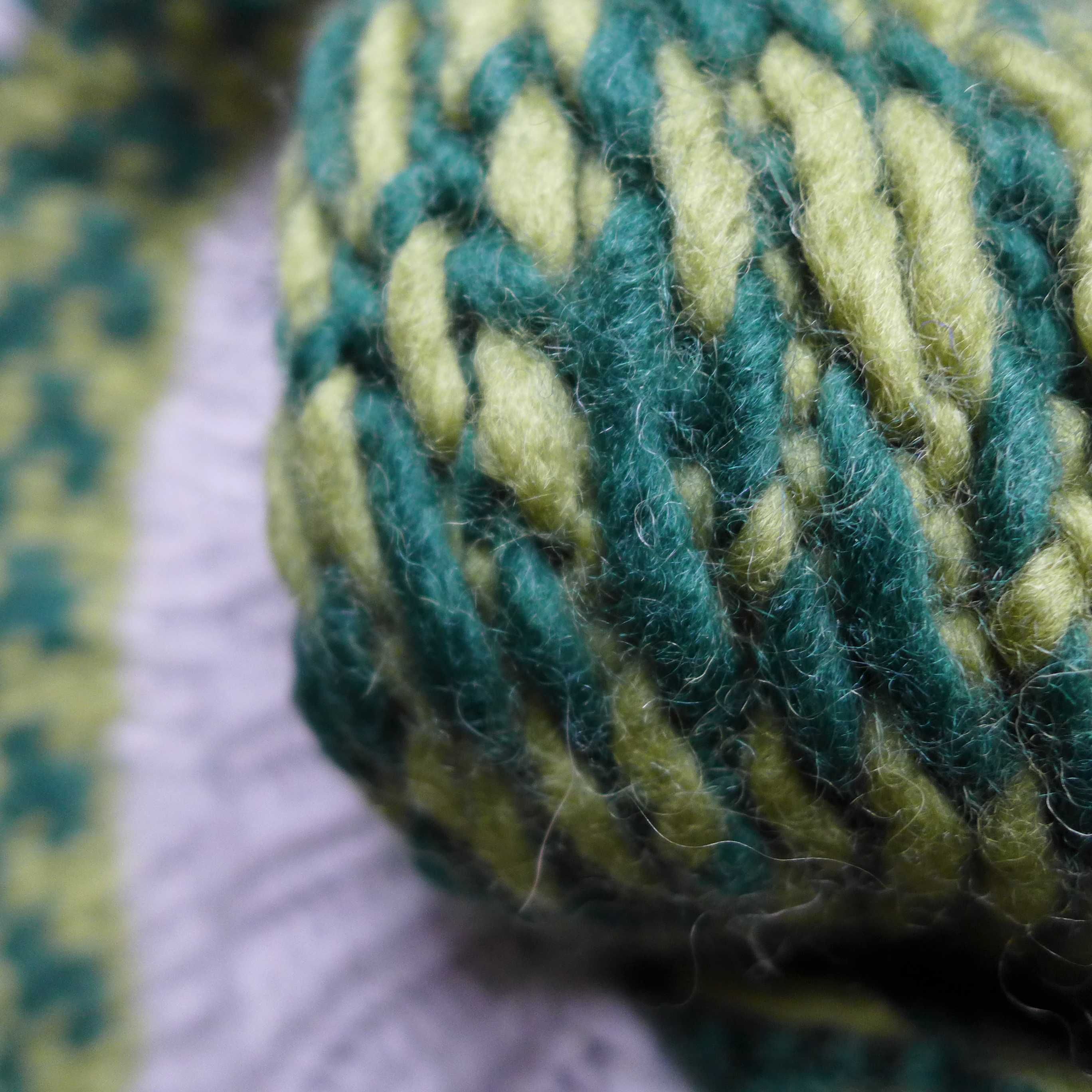 Handmade wełniany GRUBY sweter rękodzieło norweski islandzki S 36 M 38