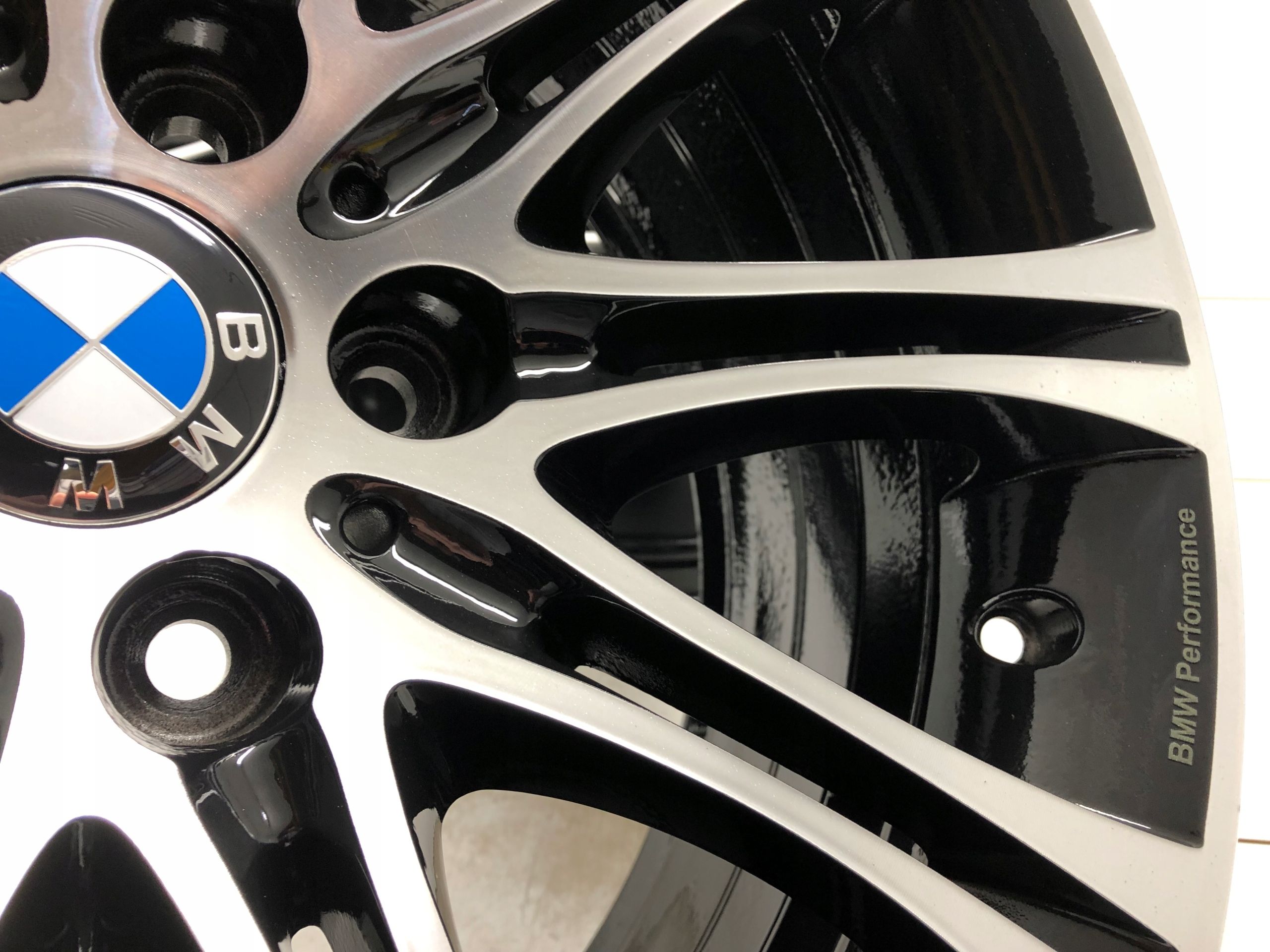 Felgi 18 BMW M5 E60 F30 m Pakiet Performance 8 ET20 Idealne