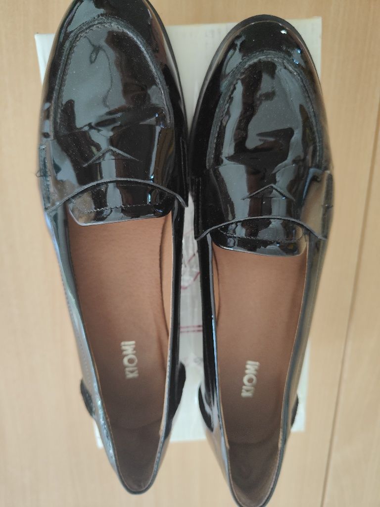 Buty wsuwane mokasyny kiomi r.38